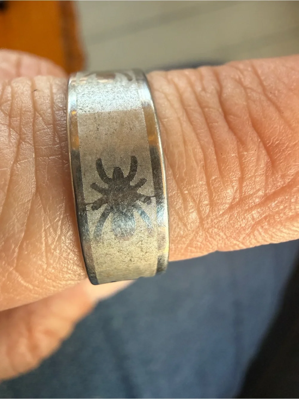 Spider-Engraved Stainless Steel Band Ring - Black